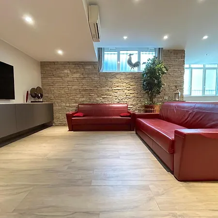 R39 Elegant With Private Parking *