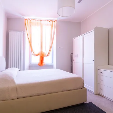 La Casa Di Andrea - Navigli * Milánó