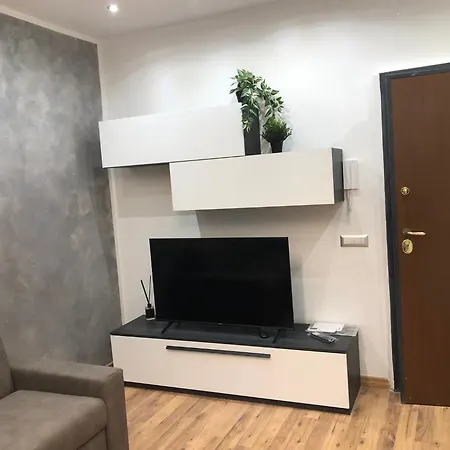 דירה N&ghomesweethome Canova Accogliente - Affari מילאנו