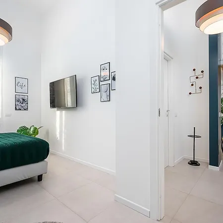 Classbnb - Bright Near The Center * Milano