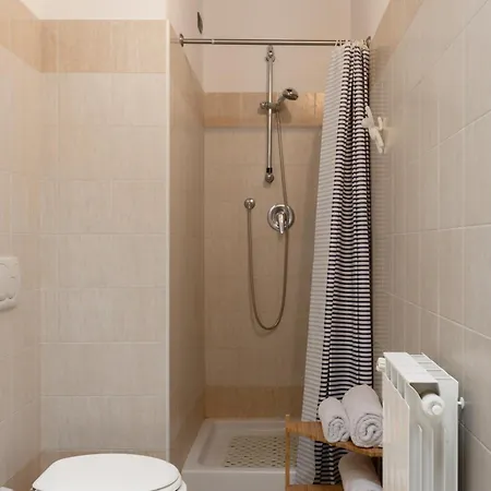 - Martesana Easy House Apartament