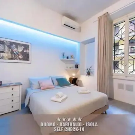 Apartment Duomo-garibaldi-isolaself Checkin & Free Parking *