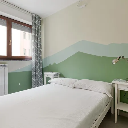 Guesthost - Gorla M1 & Martesana Terrace * Mediolan