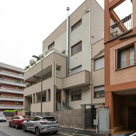 Guesthost - Gorla M1 & Martesana Terrace * Mediolan