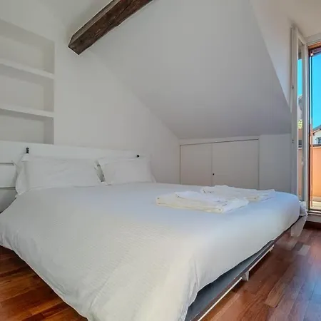 Ht Moscova Skyline View Apartament *