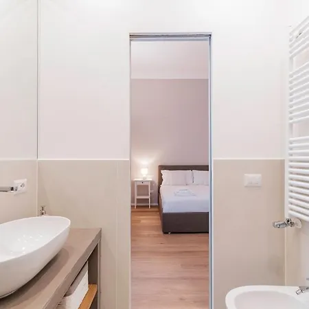 Homeby, Casa Isella * Milan