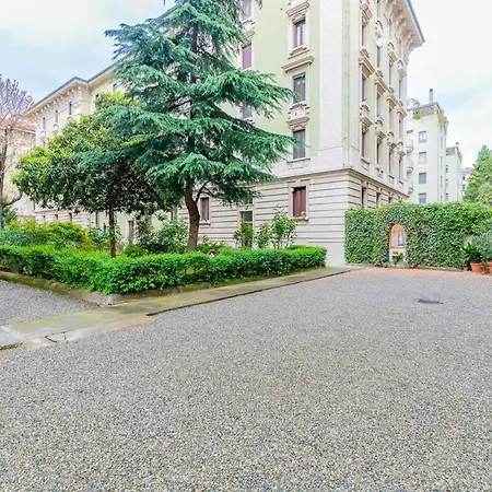 Homeby, Casa Isella Apartment *