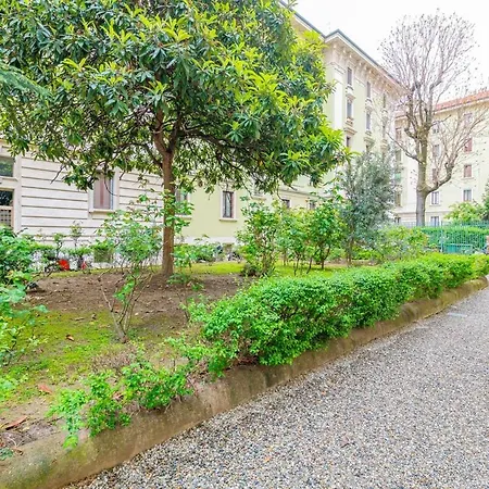 Apartment Homeby, Casa Isella Milan