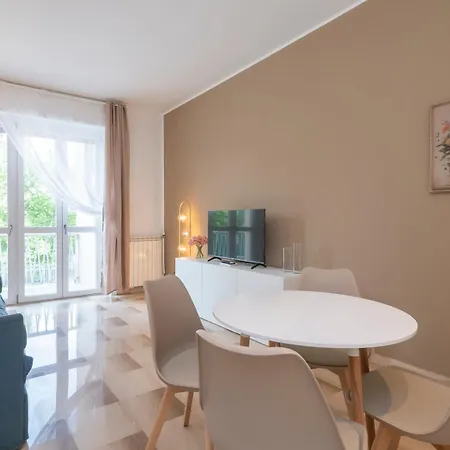 Apartment Xenia - Luminous In Citylife