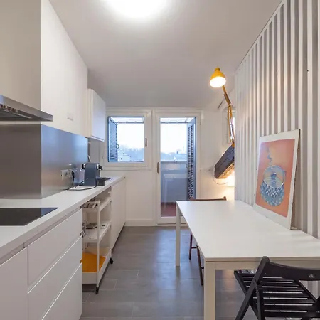 Xenia - Elegant Penthouse In Fiera Area