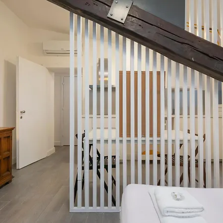 Xenia - Elegant Penthouse In Fiera Area