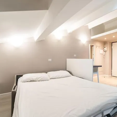 Intrho Flat Porta Romana Apartamento *