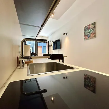 Apartamento Kibilu Luxury With Terrace, Isola District And Near Garibaldi Station *