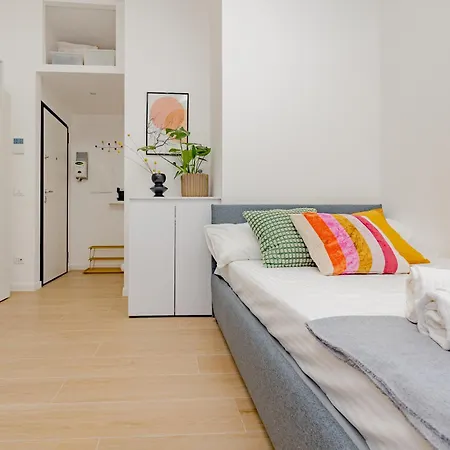 Lejlighed Comfy & Chic Near Universita Iulm & Famagosta-ideal For Work *