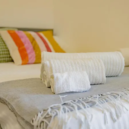 Comfy & Chic Near Universita Iulm & Famagosta-ideal For Work Milano