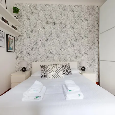 Apartament Guesthost - Porta Venezia M1 Cosy Mediolan
