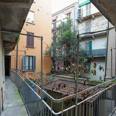 Guesthost - Sant'ambrogio Modern