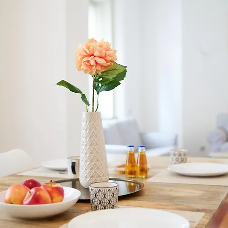 Apartament Porta Nuova Lusso 8 Minuti Dal Duomo Mediolan