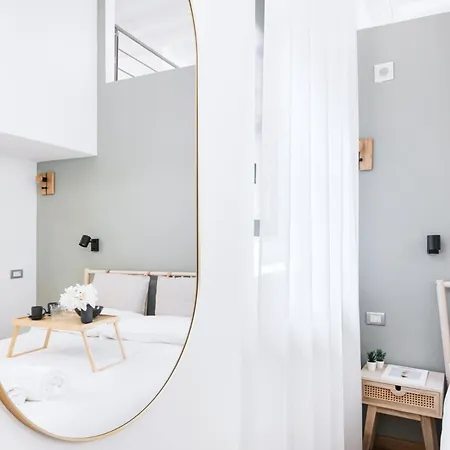 Easylife - Eleganza E Comfort In Loreto * Milano