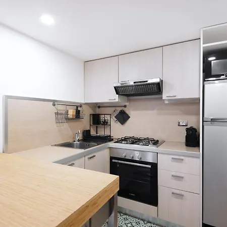 Appartement Easylife - - Monza 37 - Loreto *