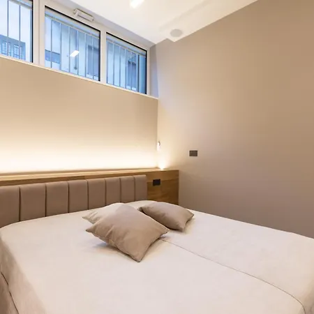 4da6 -duomo- Large Luxury Daire *