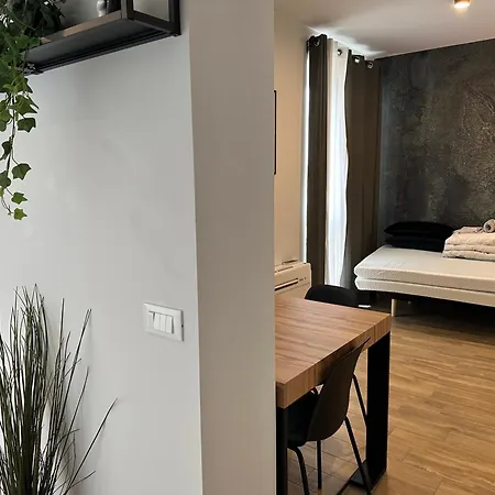 Repetti Design - 10 Min To Centre & Airport * Milan