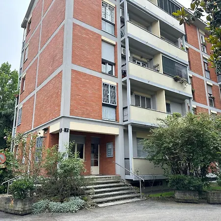 Repetti Design - 10 Min To Centre & Airport Apartment