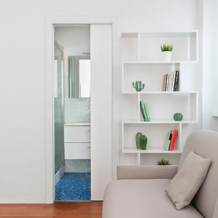 New And Lovely Flat In Center Milán