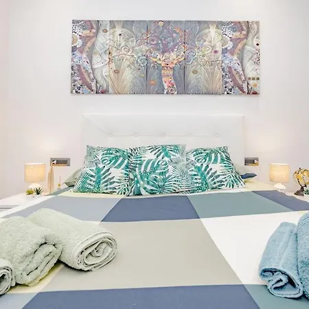 Lovely - Corso * מילאנו