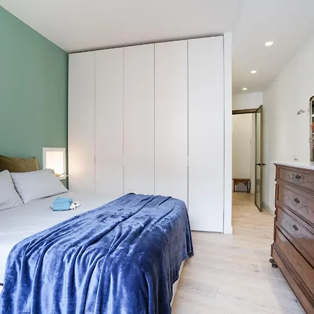 Porta Garibaldi Luxe Apartment Milan