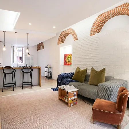 Porta Garibaldi Luxe Apartment Milan