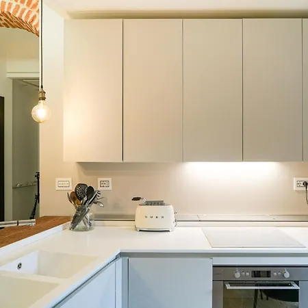 Porta Garibaldi Luxe Apartment Milan