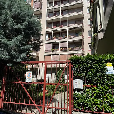 Lorenteggio Urban - Affitti Brevi Italia Апартаменты *