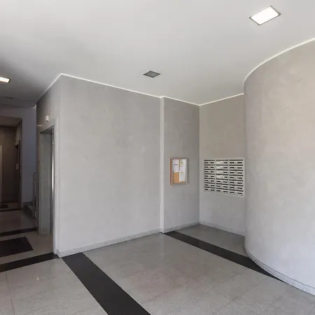 Daniele Flat - Free Wi-fi & M4 Metro *