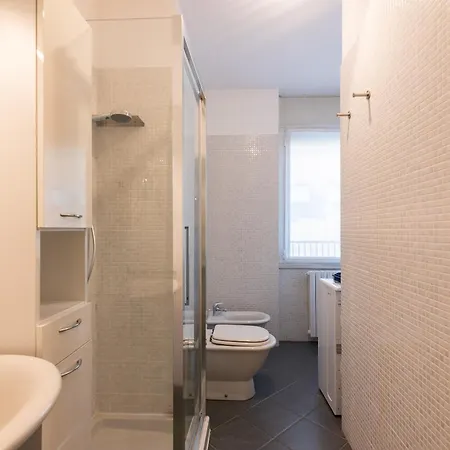 Daniele Flat - Free Wi-fi & M4 Metro * ميلان