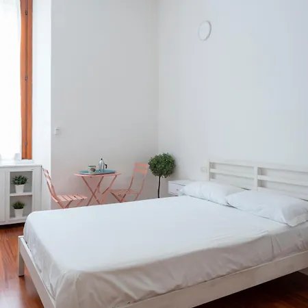 New! Lovely & Friendly In Center D