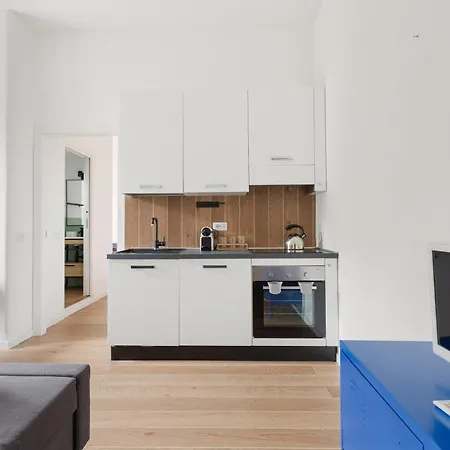 Guesthost - Porta Venezia Cosy ミラノ