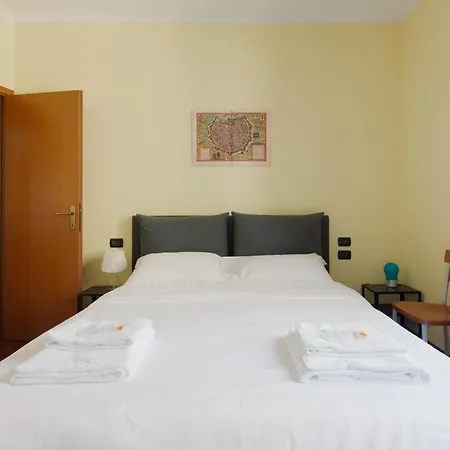 Sondrio M3 - Spacious With Balcony! Apartment