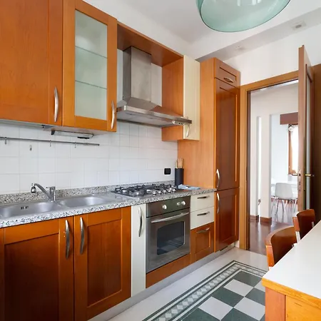 Apartment Sondrio M3 - Spacious With Balcony! *