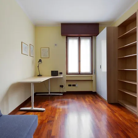 Apartment Sondrio M3 - Spacious With Balcony! *