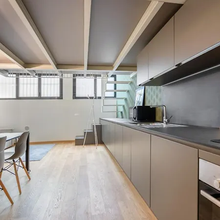 Modern Loft In Porta Venezia Milano