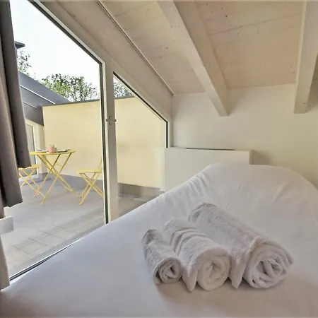 Апартаменты White Attic Terrace By Interhome *