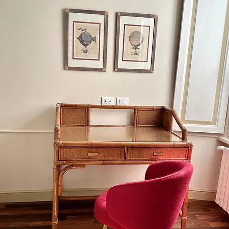 Elegant Historic On A Tree-lined Avenue Near Cadorna Station And Last Supper Apartament