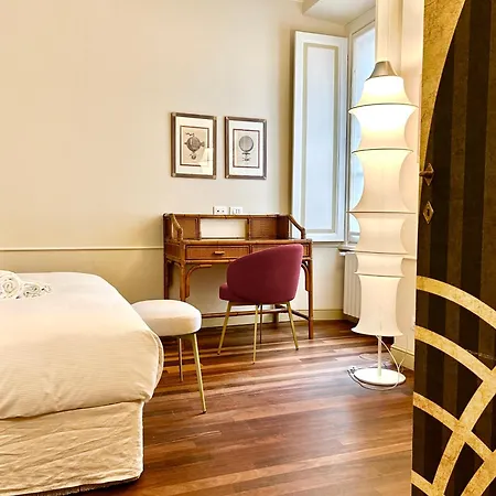 Elegant Historic On A Tree-lined Avenue Near Cadorna Station * Milan