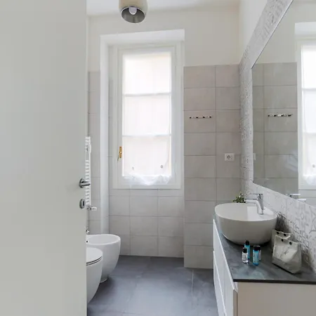 The Rent - Charming In Pagano Area 아파트 *