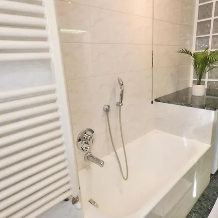 Welcome House Center Apartamento *