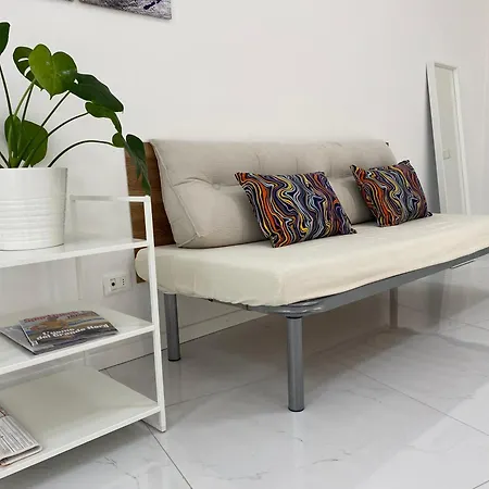80mq With Terrace Daire