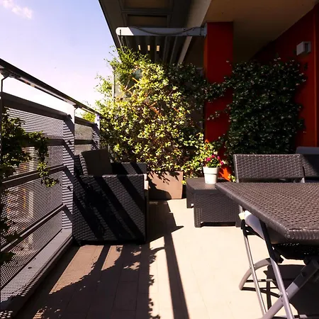 Bicocca Ultimo Piano Con Ampia Terrazza Apartamento