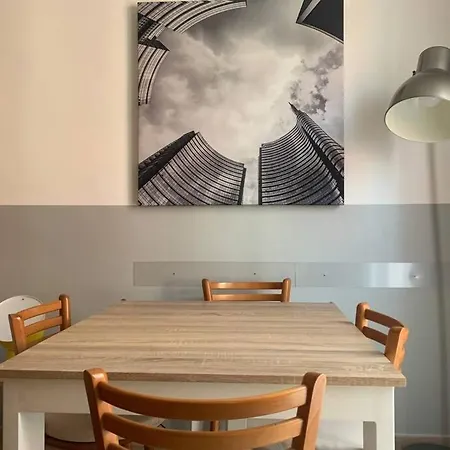 Apartment Art&design Close To Bocconi
