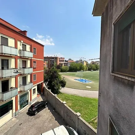 Art&design Close To Bocconi Milan